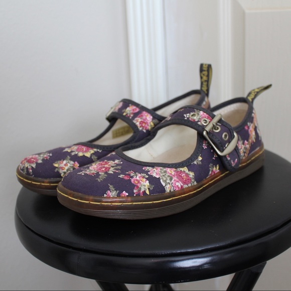 dr martens carnaby mary jane